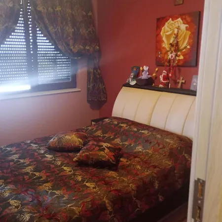3 Emilia Romana Apartment *